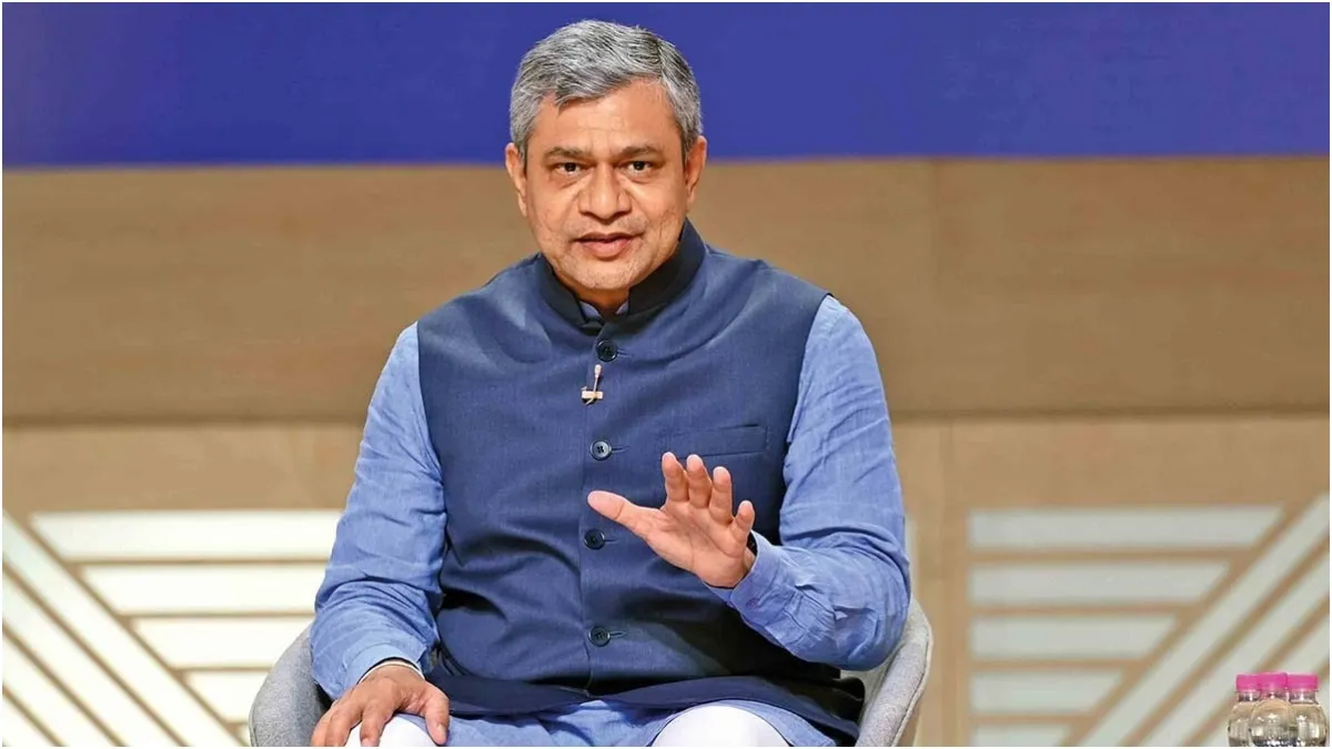 भारत के IT मंत्री ने Zoho अपनाया